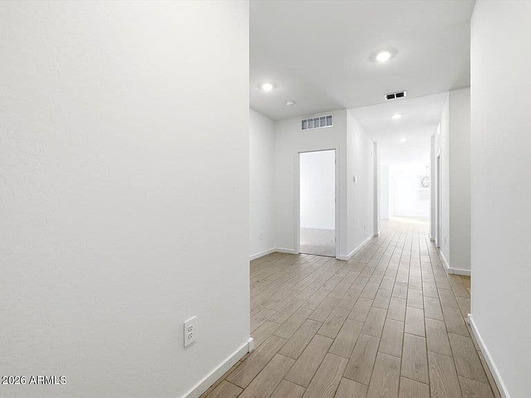 8866 S 243RD Drive photo 3