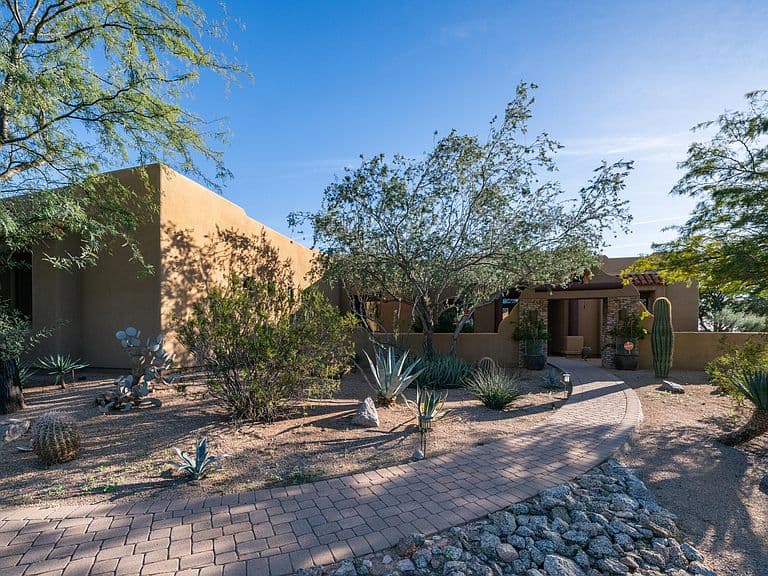 7841 E MCDOWELL Road E photo 5