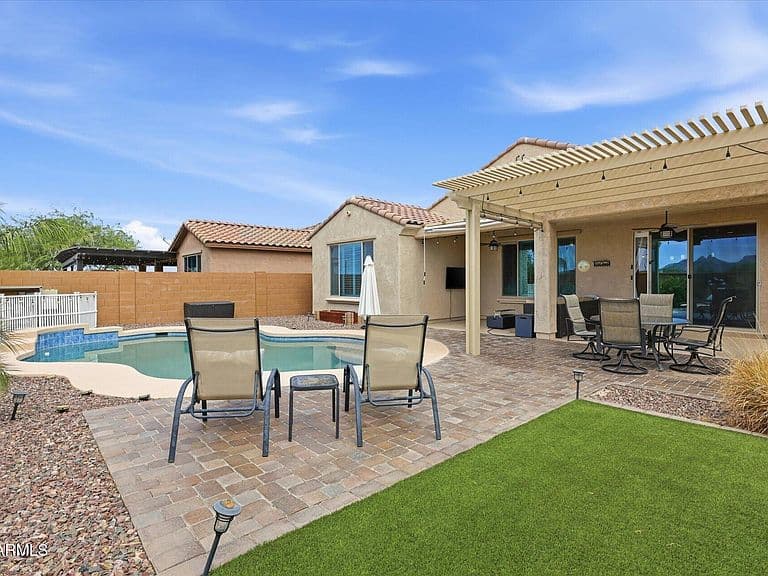 26311 W MATTHEW Drive photo 5