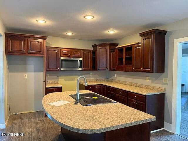 823 N Jay St photo 5