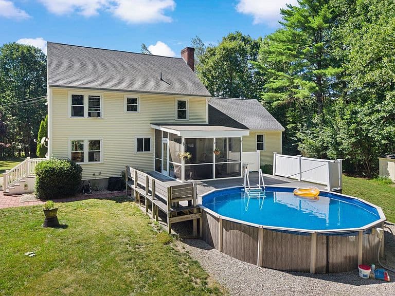 924 River Road photo 4