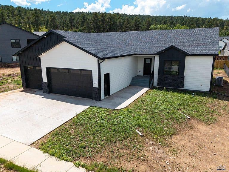 3523 Joseph St photo 1