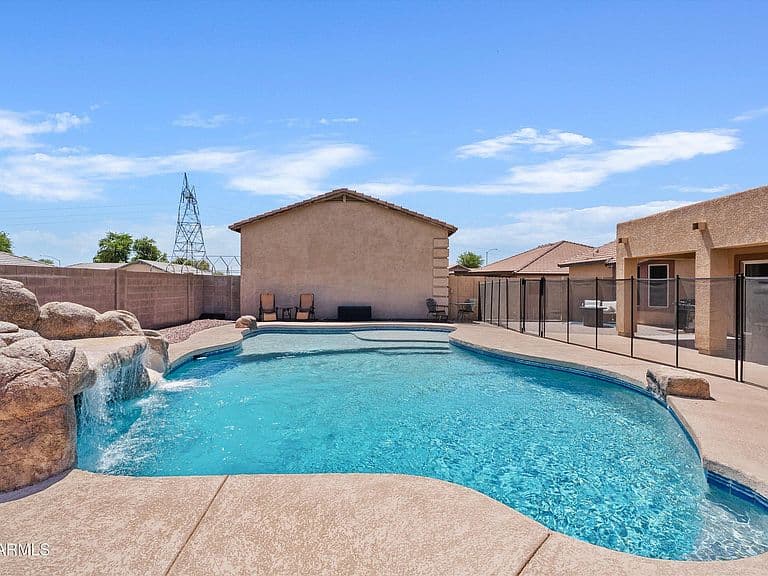11437 E ROSCOE Avenue photo 3