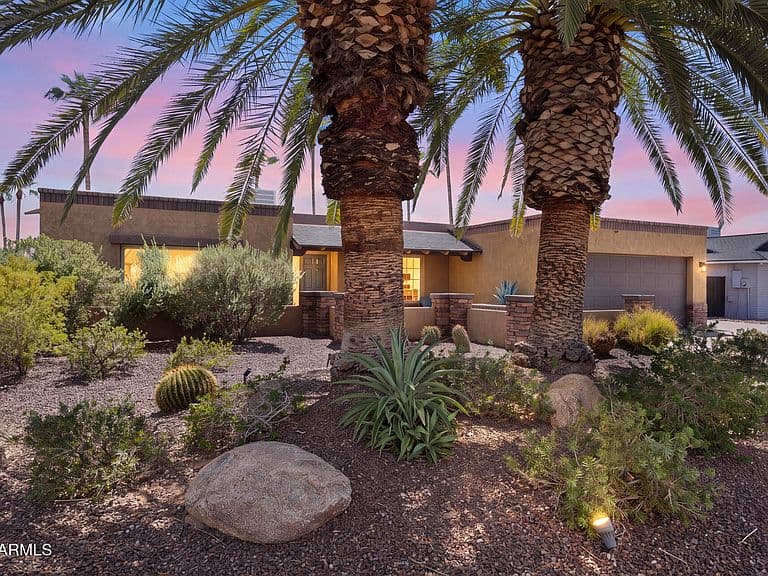 4959 E ACOMA Drive photo 2