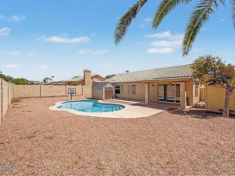 6310 E PORTIA Street photo 2