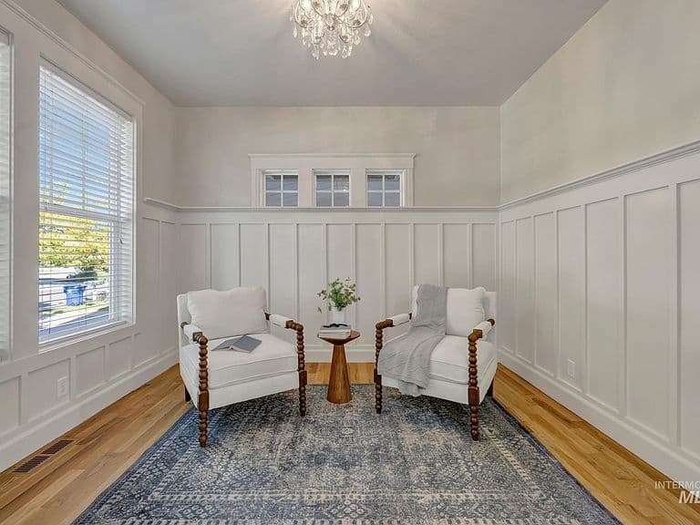 2574 Sunglow Cir photo 4