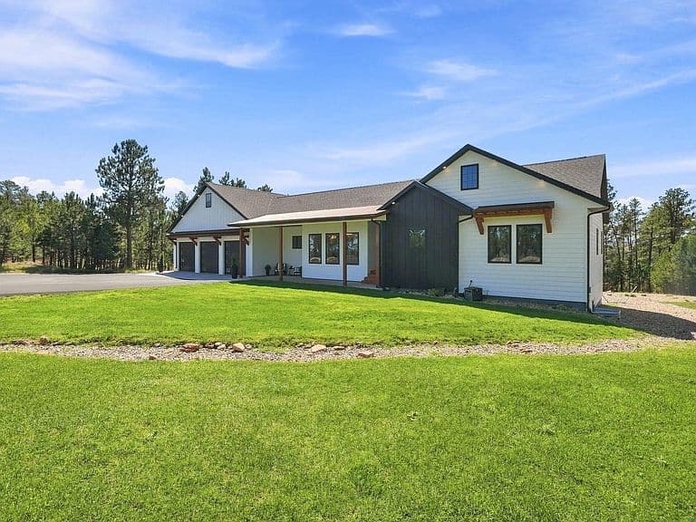 6877 Sun Ridge Rd photo 2