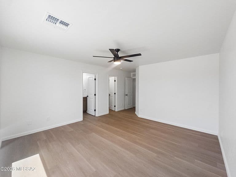 1387 W Calle Rio Lobo photo 4
