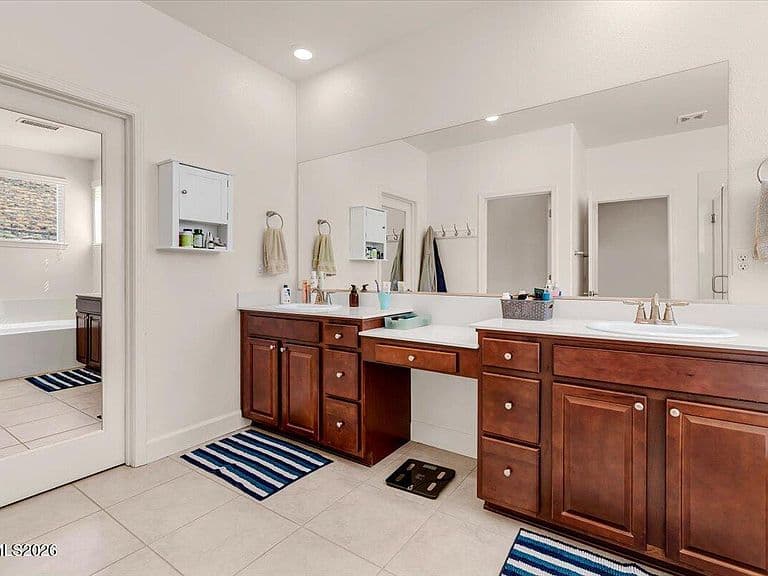 3109 Vecchio Dr photo 1