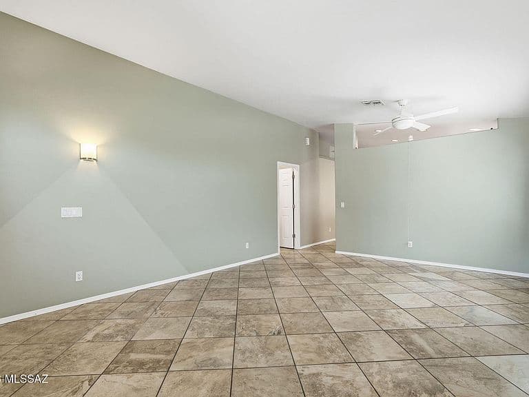 657 W Panorama Vista Dr photo 5