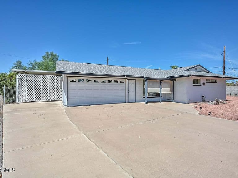 11646 N 105TH Avenue photo 4