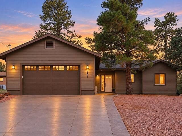 201 W Chateau Cir photo 1