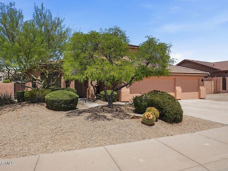 7438 E Glenn Moore Road photo 2