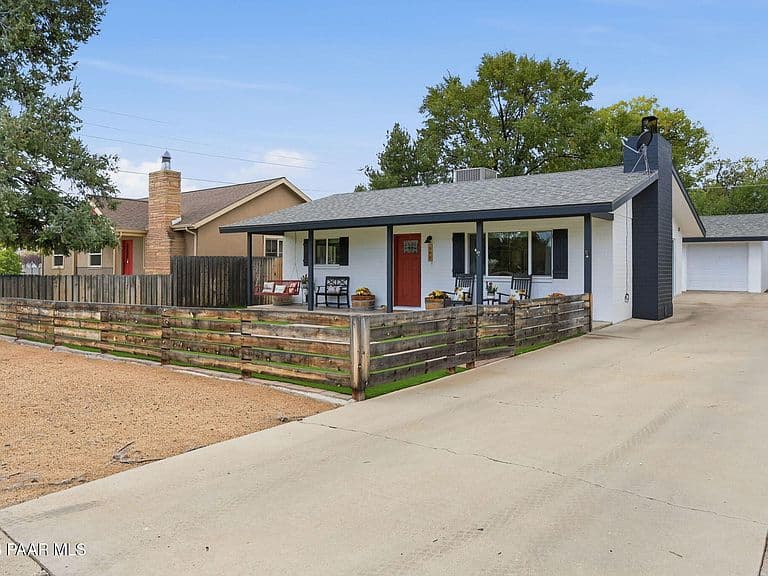 904 Jovian Dr photo 5