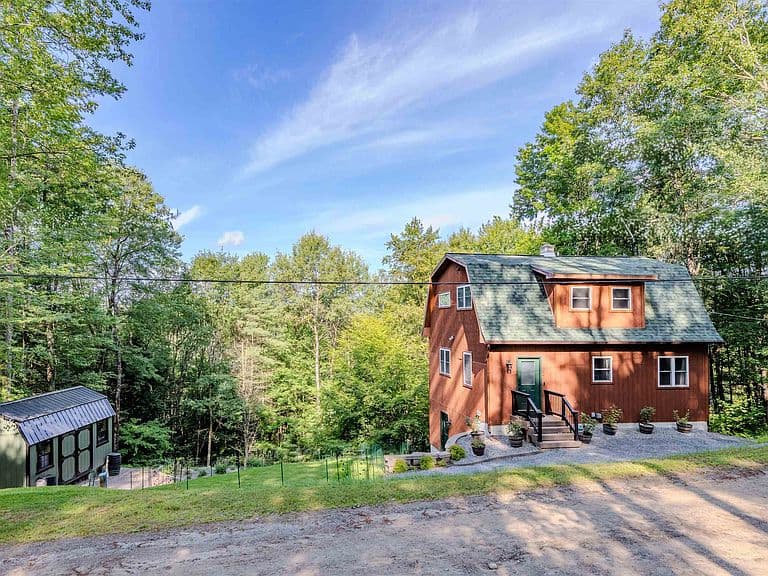 32 Pine Spur Road photo 3