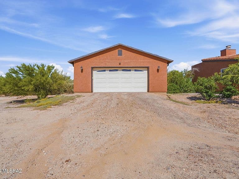 10280 N Quail Ln photo 5