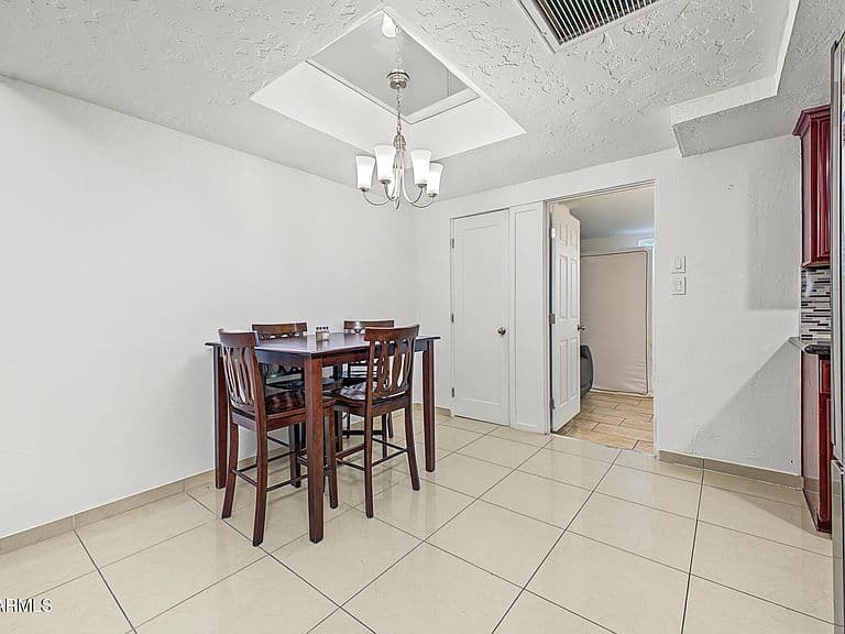 7111 N 63RD Drive photo 3