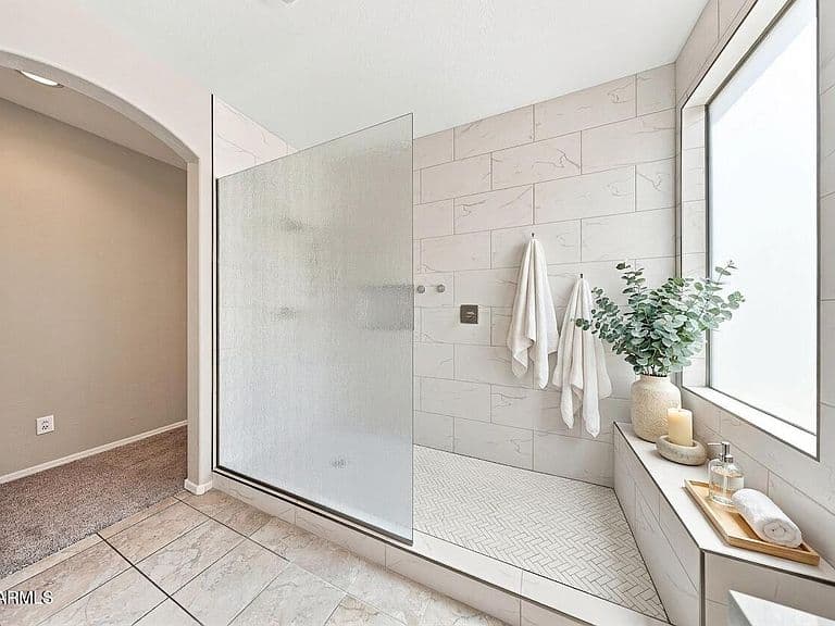 18019 W WESTPARK Boulevard photo 2