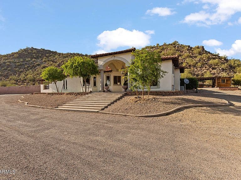 1500 N CRISMON Road photo 5