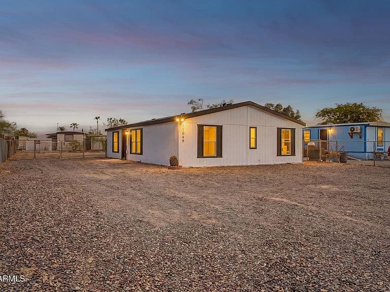 11049 W SACATE Drive photo 1