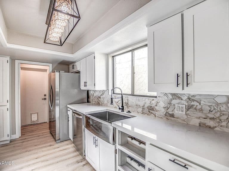 1775 N Terrace Cir photo 1