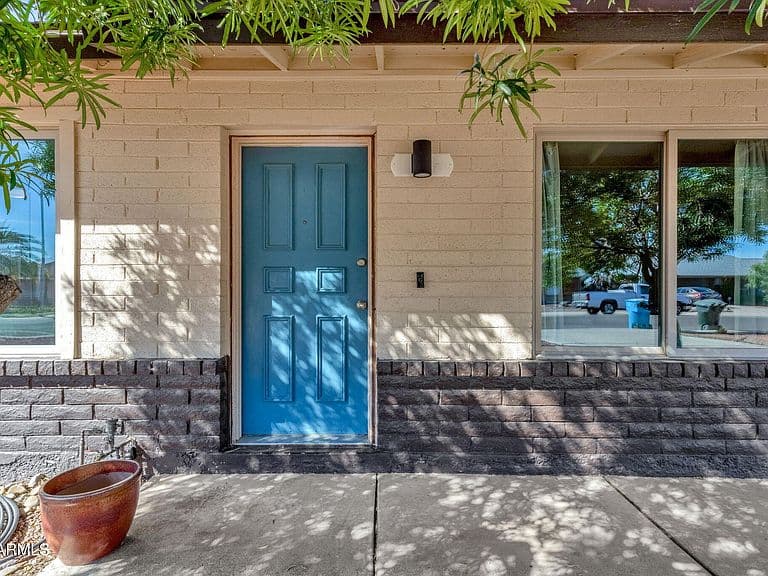 508 W SEQUOIA Drive photo 5