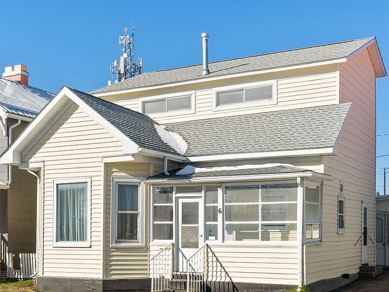 6 Cherry St photo 1