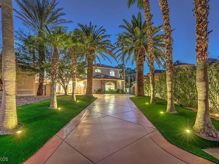 3 Grand Anacapri Dr photo 1