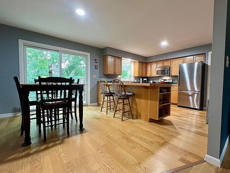 467 Hamilton Way photo 1