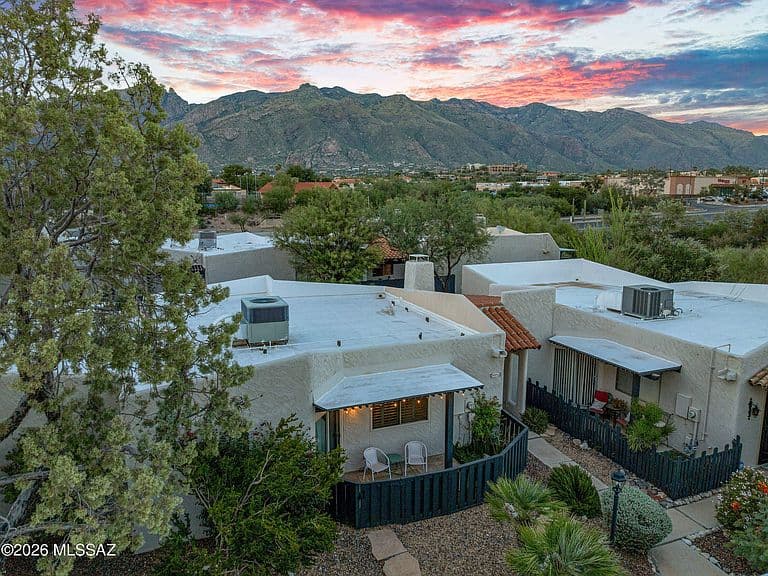 4551 E Paseo La Casita photo 3
