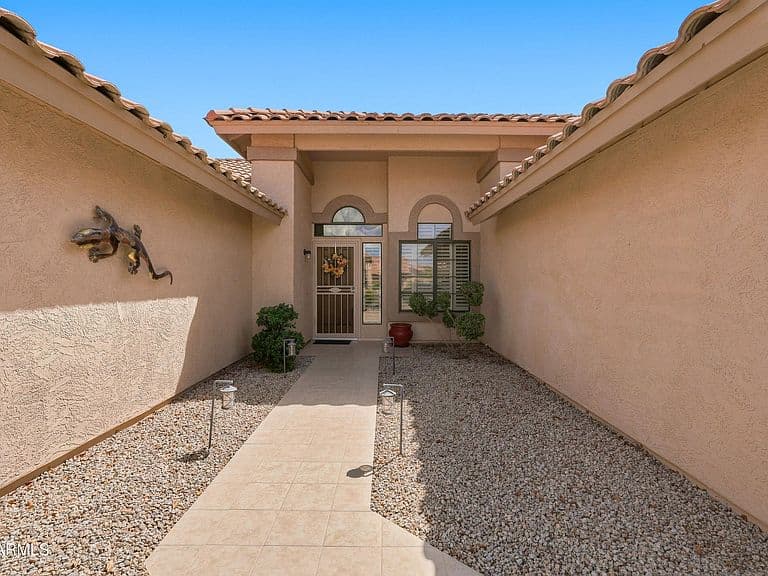 9153 W UTOPIA Road photo 4