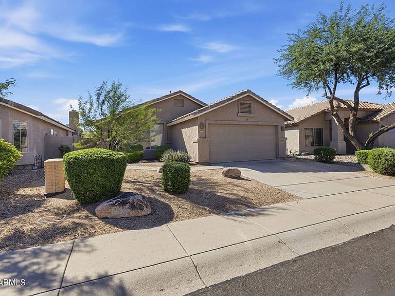 4319 E TETHER Trail photo 1