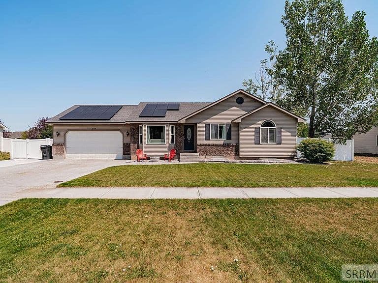 3004 N Wildflower Dr photo 1