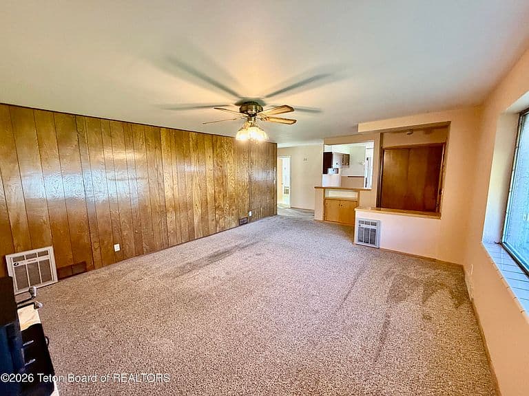 583 Adams St photo 5