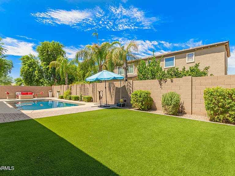 3228 E ANIKA Drive photo 3