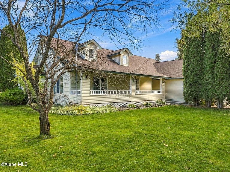 1480 N Maverick Ln photo 3