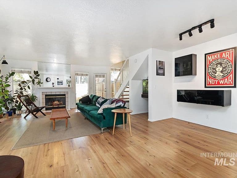 6998 W Irving Ln photo 5