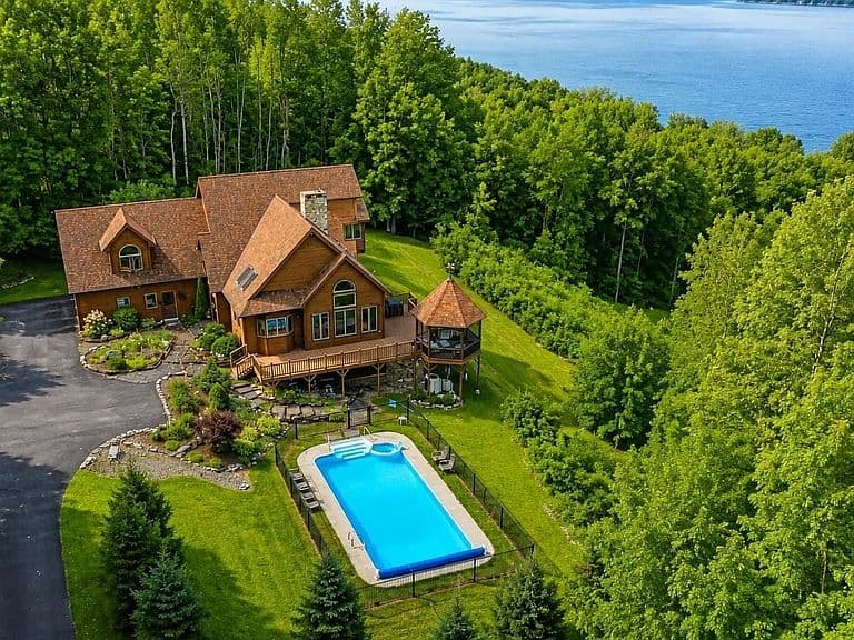 6008 Lake Road photo 1