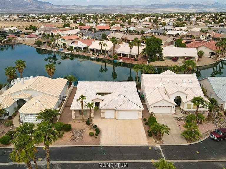 6107 S Los Lagos Circle photo 2