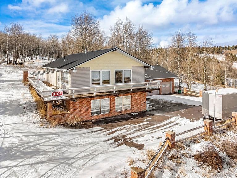 1370 Sunnyside Rd photo 2