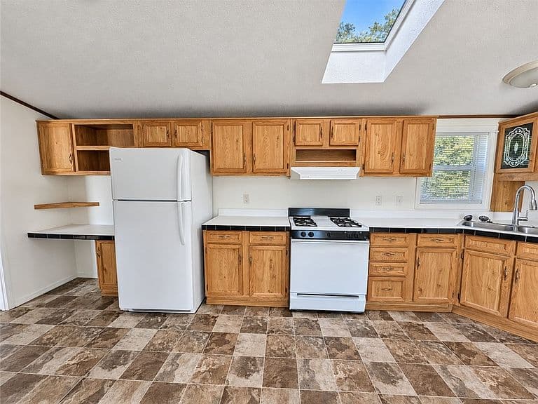 2224 Highway 87 E #104 photo 2