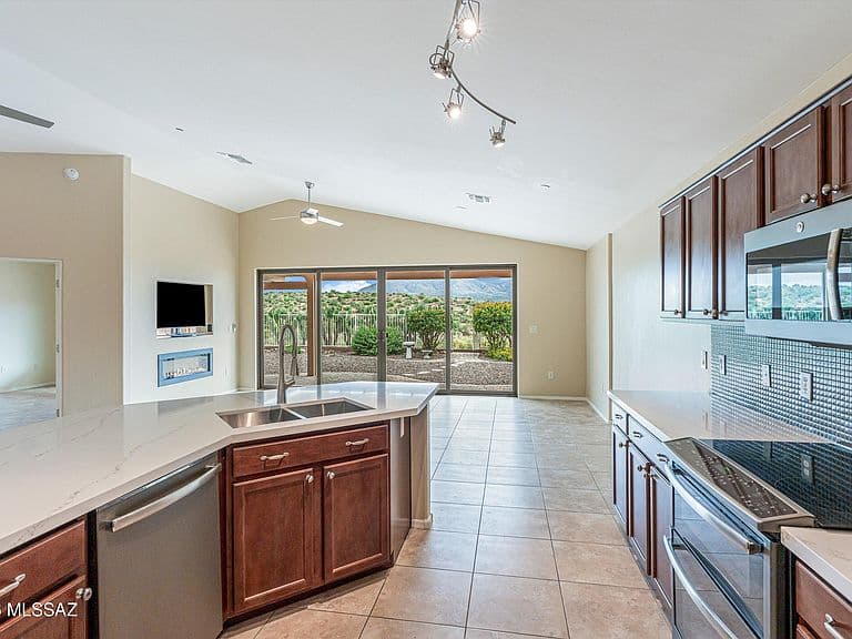 39695 S Diamond Bay Dr photo 3
