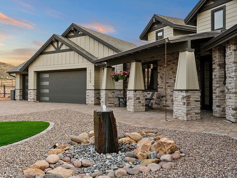 10575 E Desert Winds Way photo 4