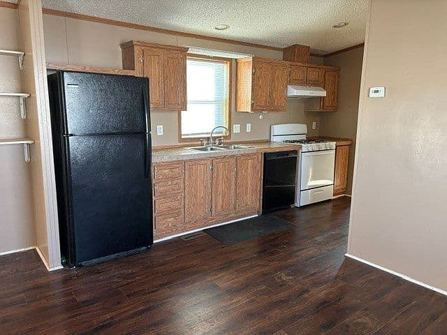 804 Date Ave photo 2