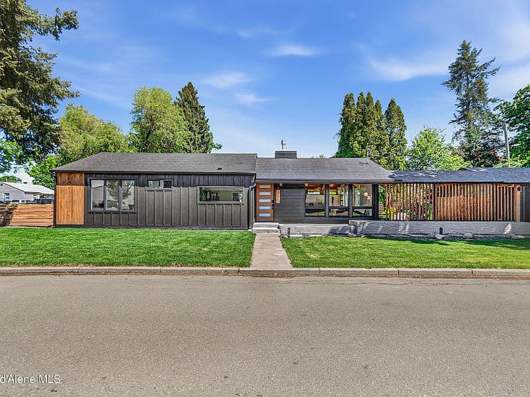 505 W Spokane Ave photo 1