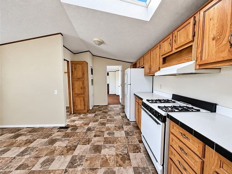 2224 Highway 87 E #104 photo 3