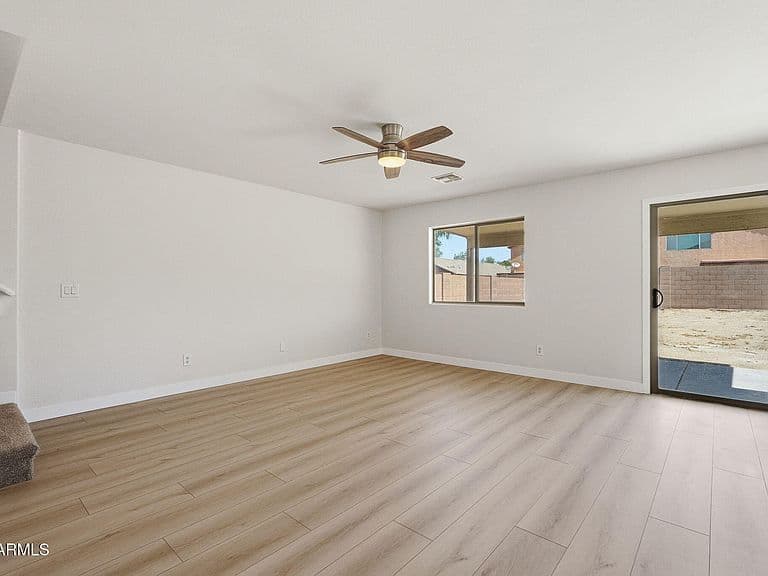 1340 E PRYOR Road photo 5