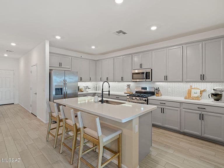 4951 E Wash Overlook Dr photo 5