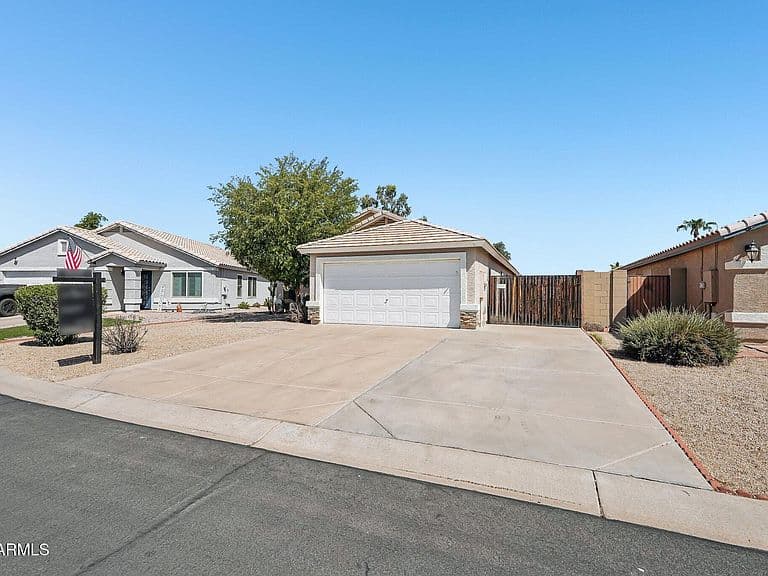15984 W SMOKEY Drive photo 2