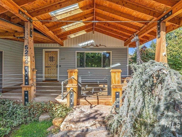 5239 S Latigo Dr photo 2